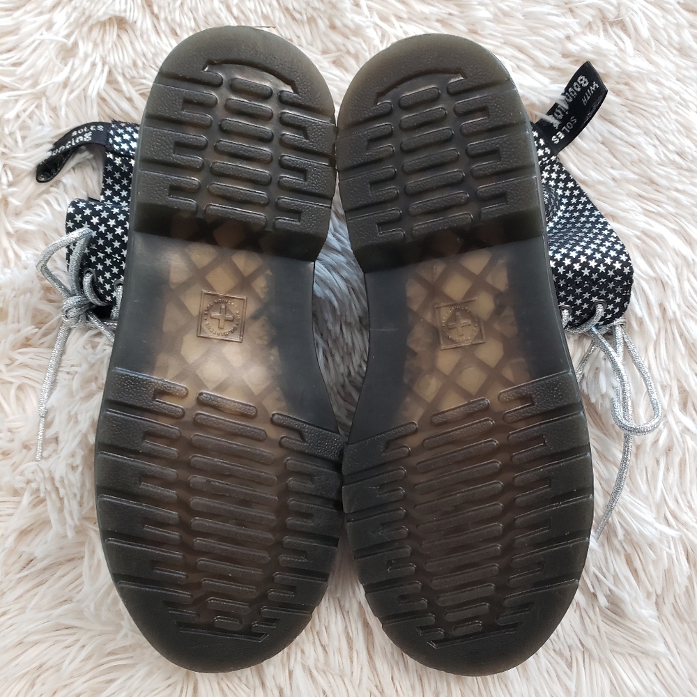 Dr. Martens new without Box size 5 Ladies  1460 Pascal Boot star boots - Picture 11 of 16